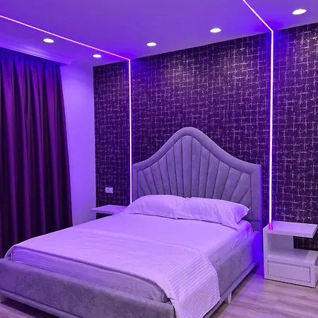 فندق Moonlight 4*